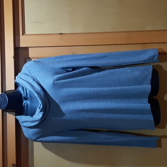 Jones Wear Studio Tops - Grey Cowl neck top size M, from Jones Wear  Studio.